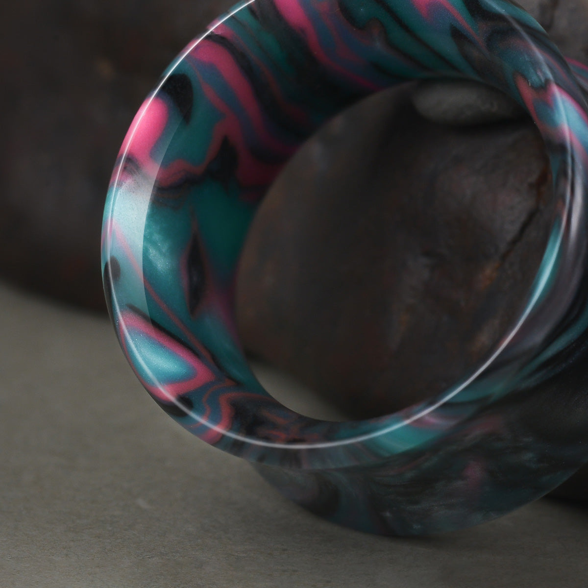 VIBRANT MARBLE PLUGS