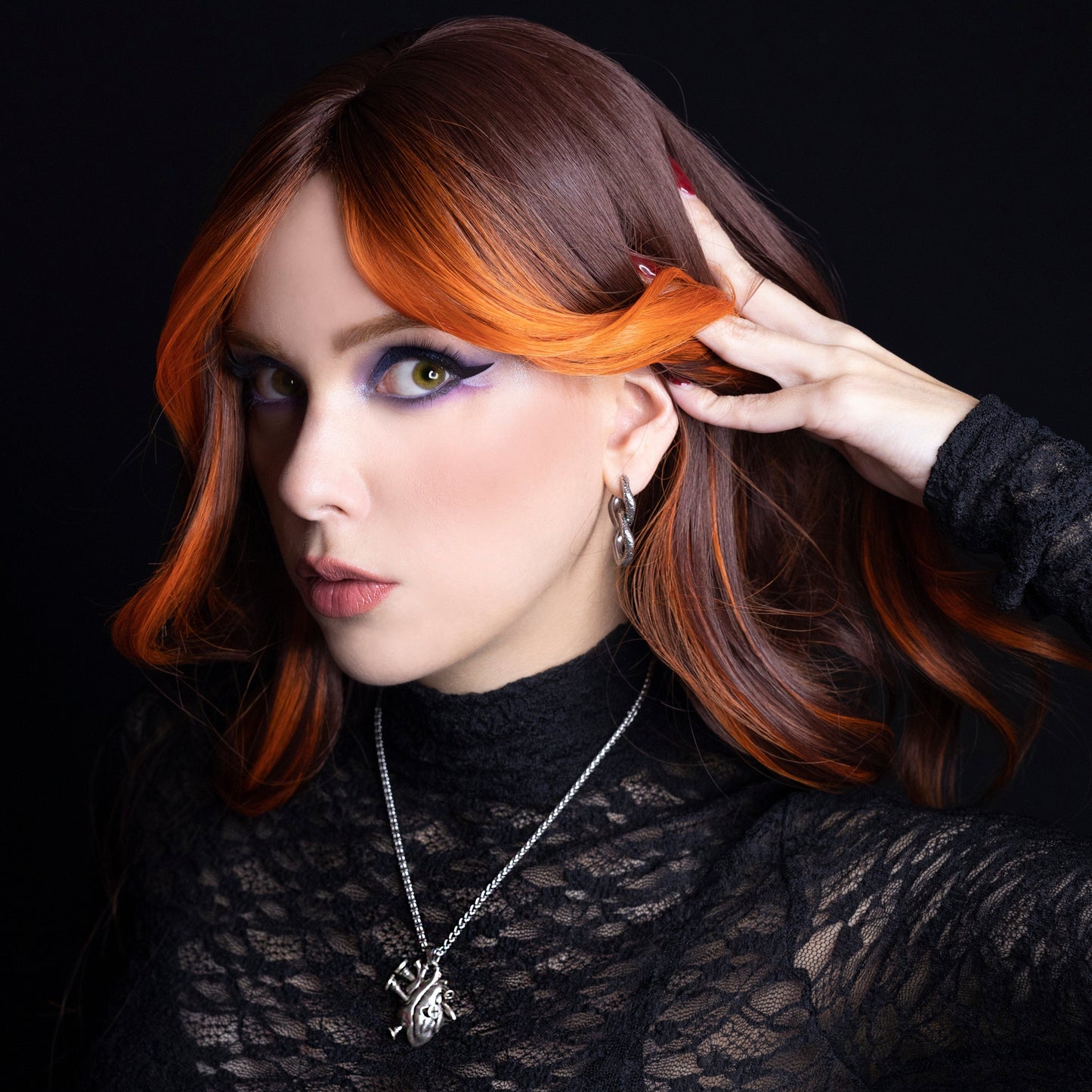 ETERNAL LINK EARRINGS