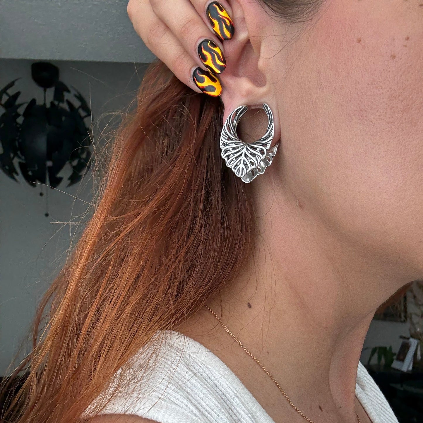 RETRO LEAF TUNNELS