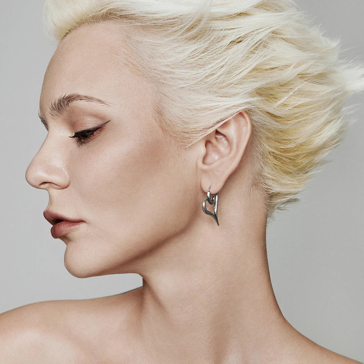 ETHEREAL HEARTFLOW EARRINGS