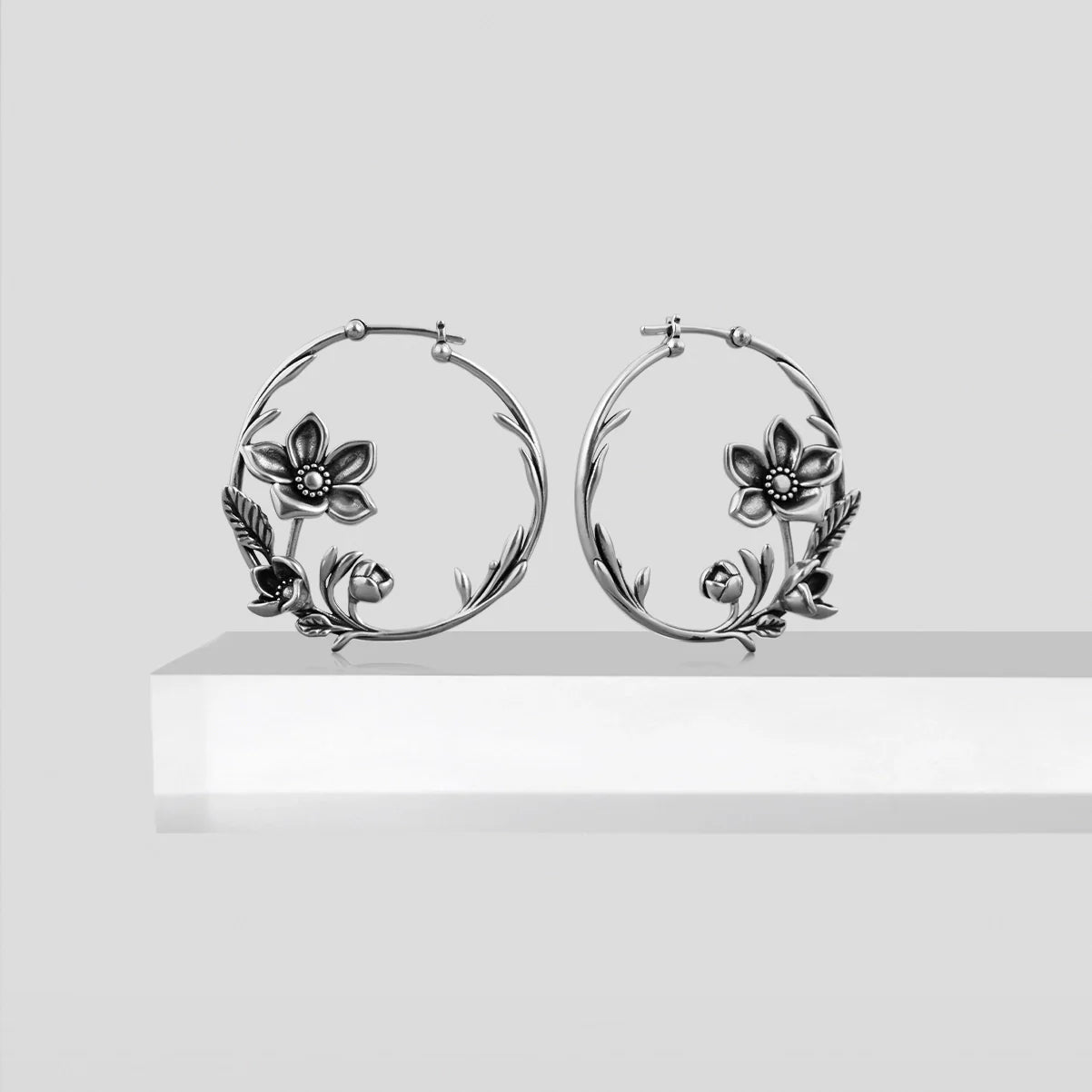 BLOSSOMING VINE EARRINGS