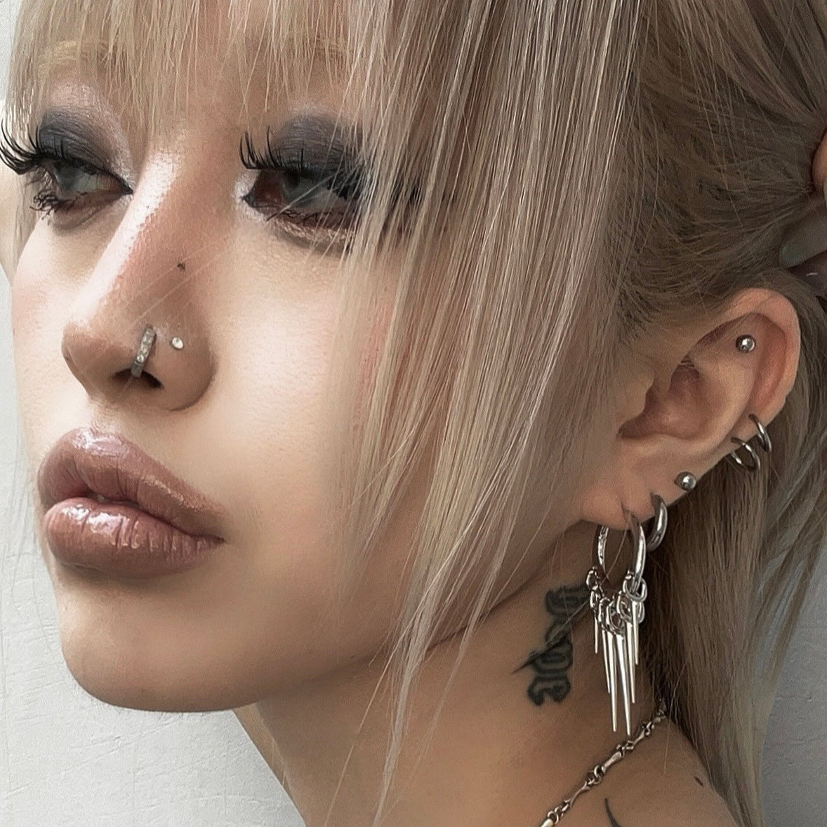 TAPERED CHIC EARRINGS