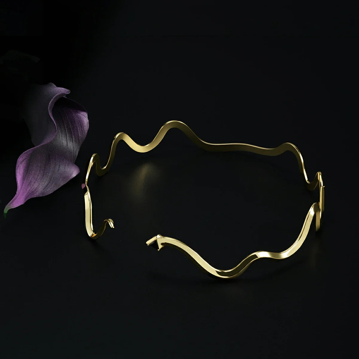 SERPENT CONTOUR CIRCLET