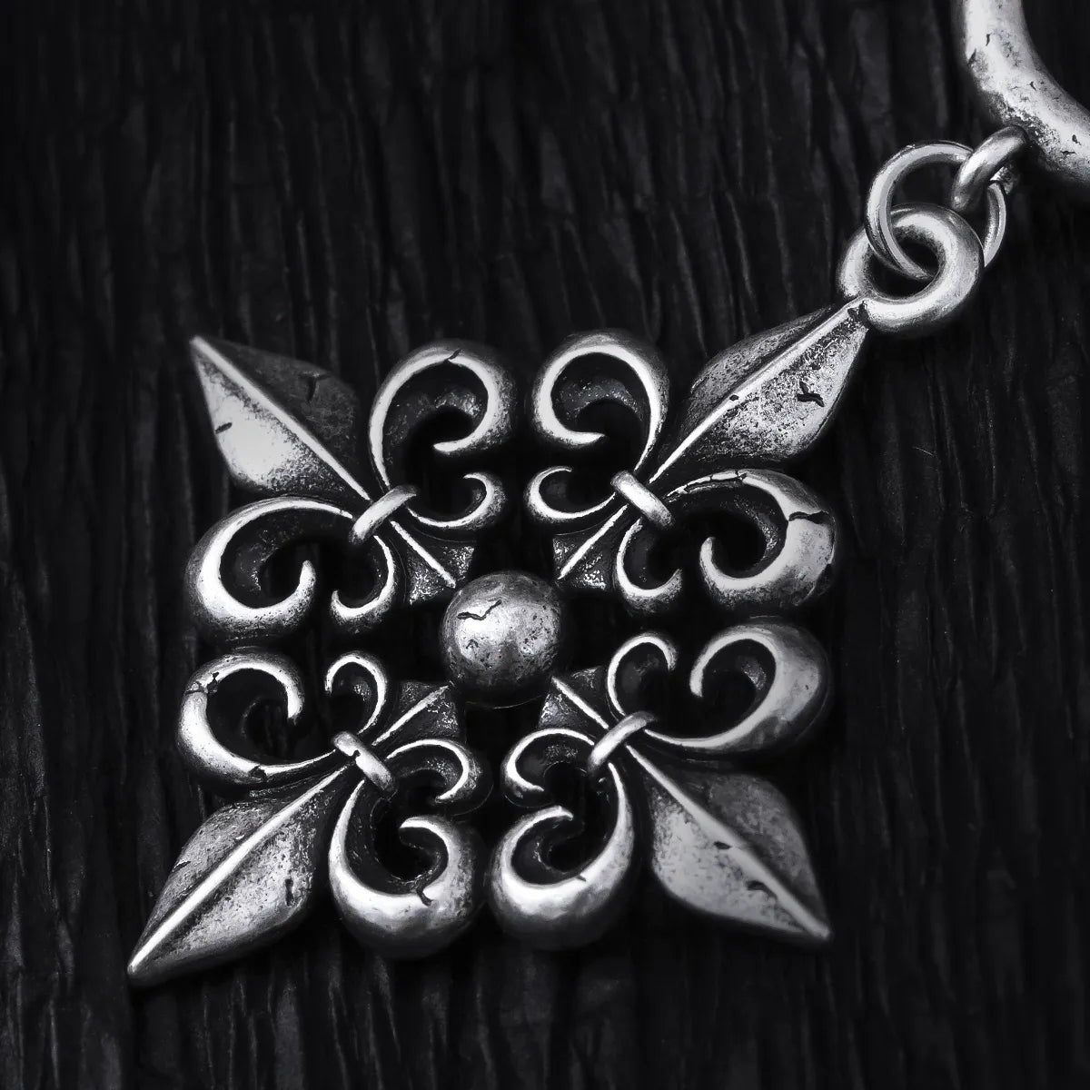 FLEUR-DE-LIS ELEGANCE EARRINGS
