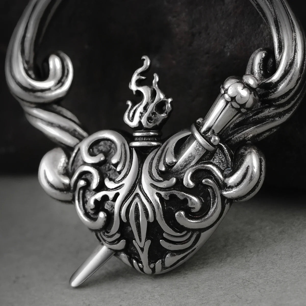 PASSIONATE HEART EARRINGS