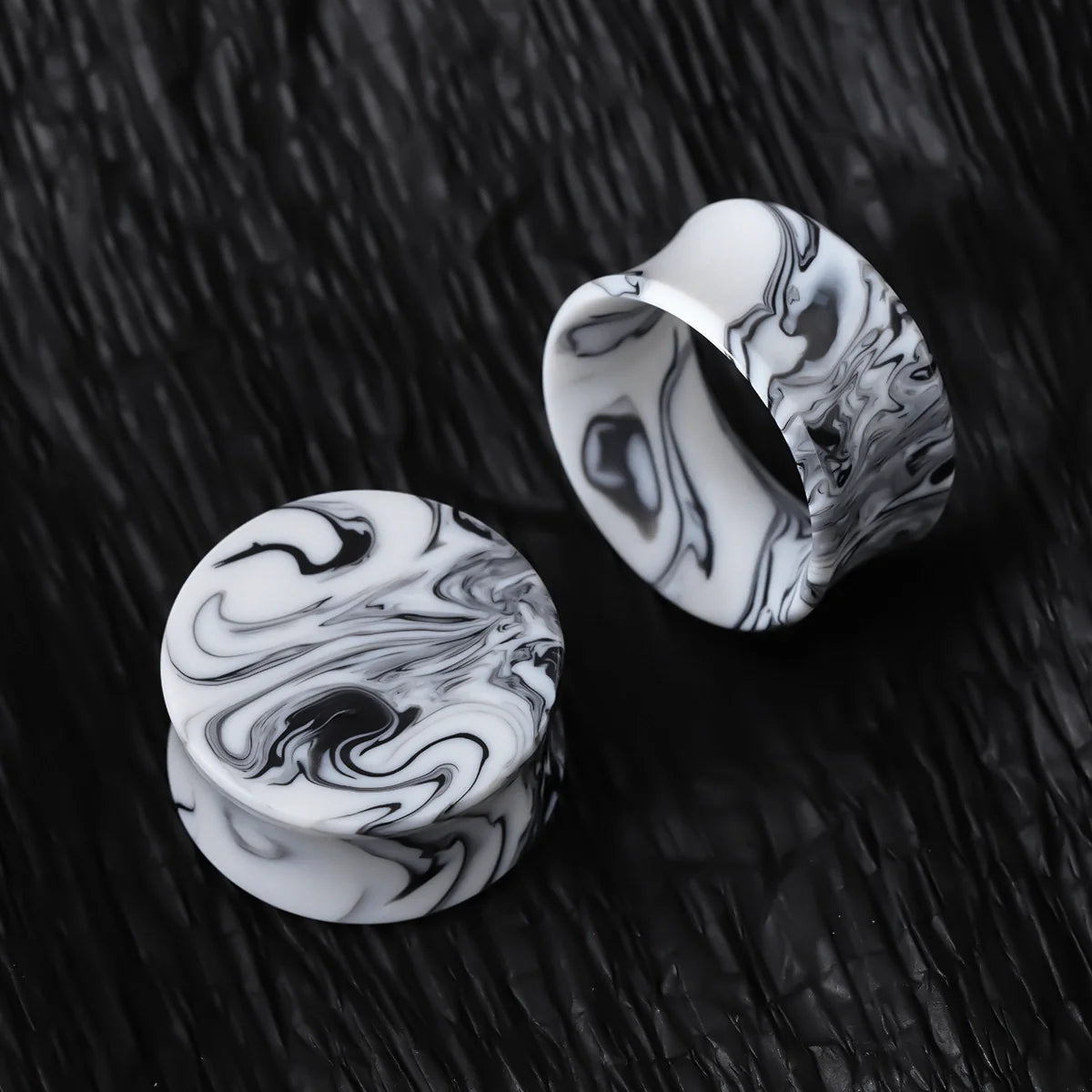 VIBRANT MARBLE PLUGS