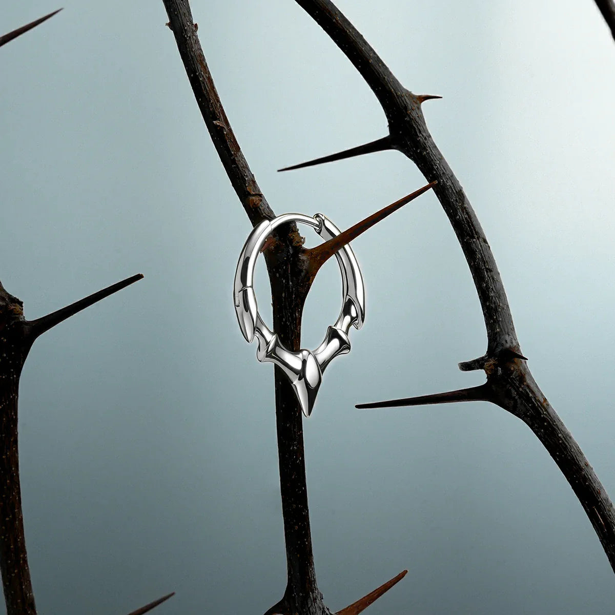 FANG CREST HOOP EARRINGS