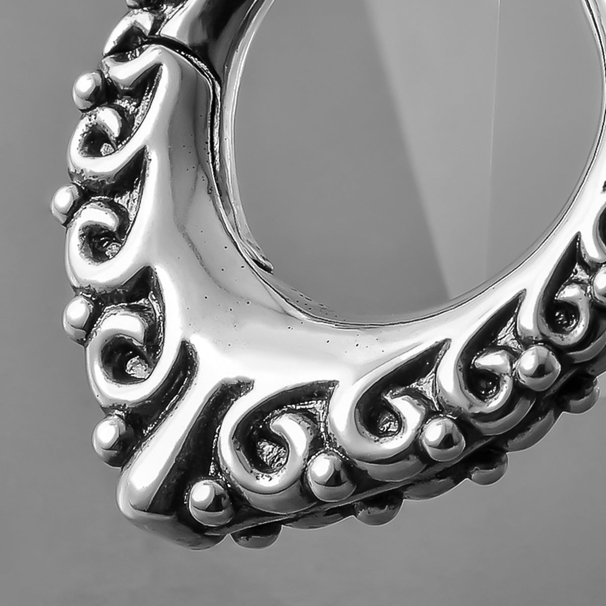 ELEGANT CURVE EARRINGS