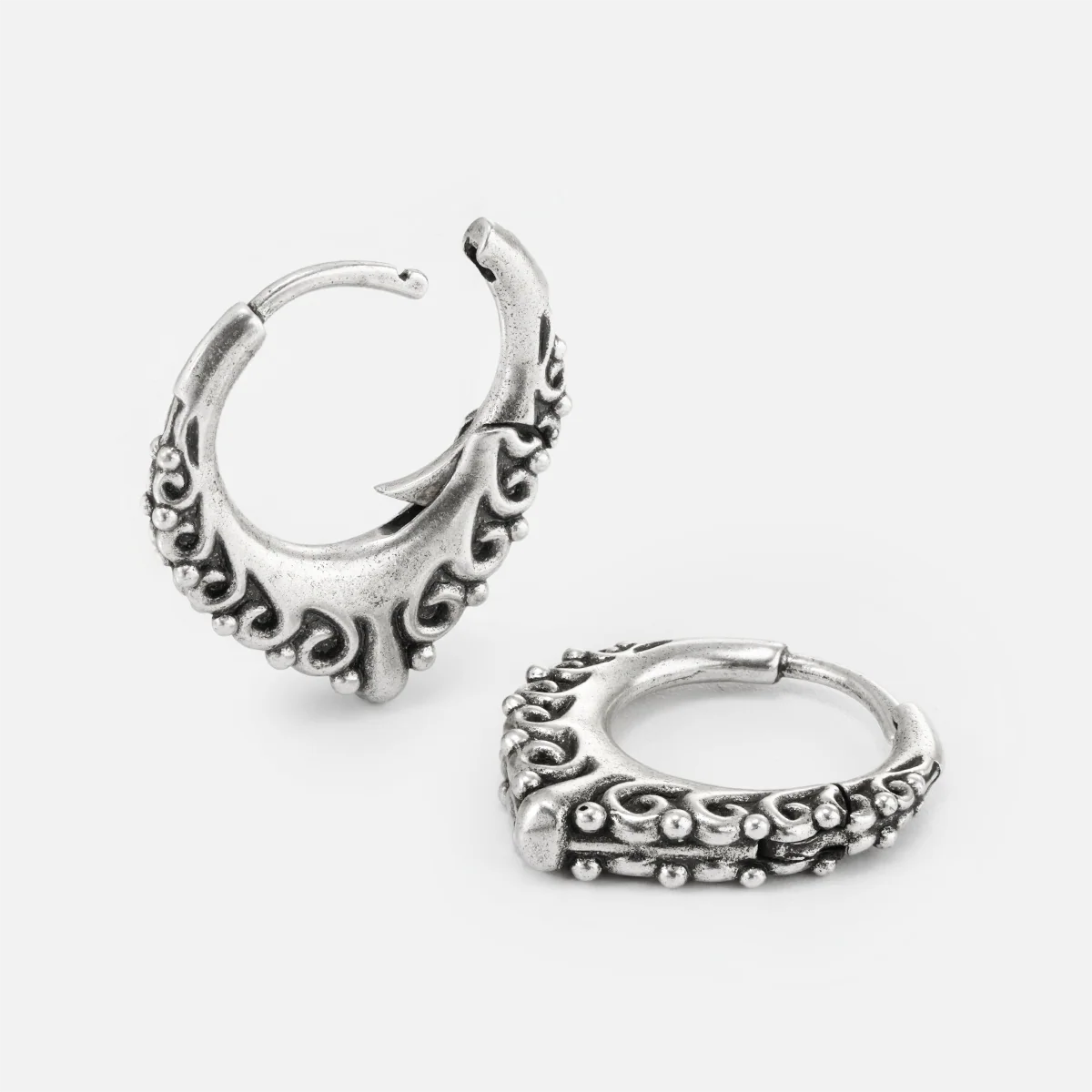 ELEGANT CURVE EARRINGS