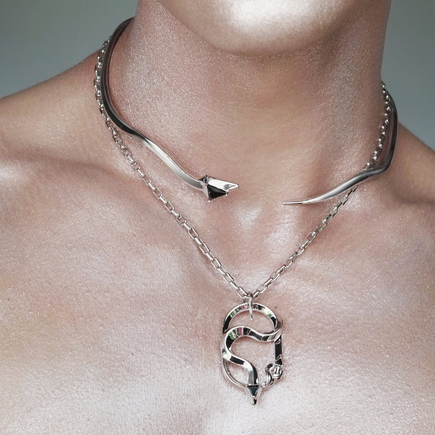 SERPENT CONTOUR CIRCLET