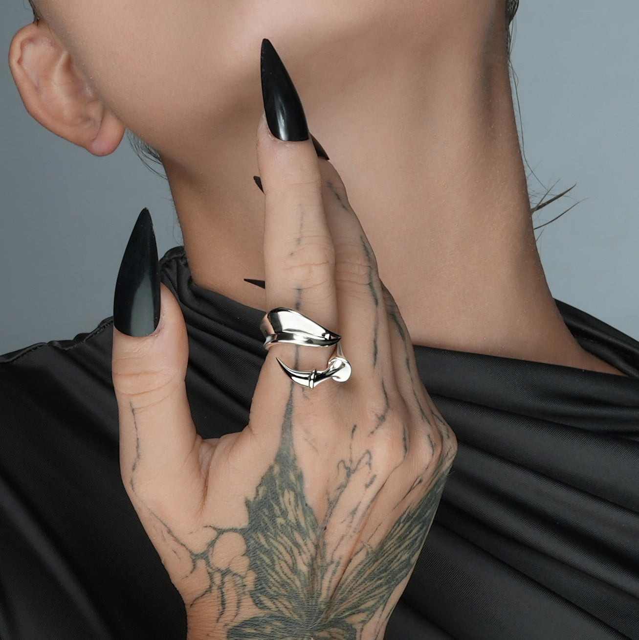 OPEN VERTEBRA RINGS