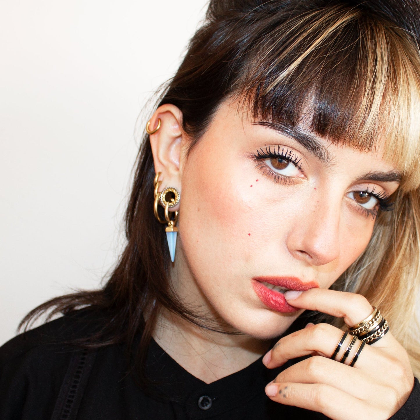 CRYSTAL PRISMATIC EARRINGS
