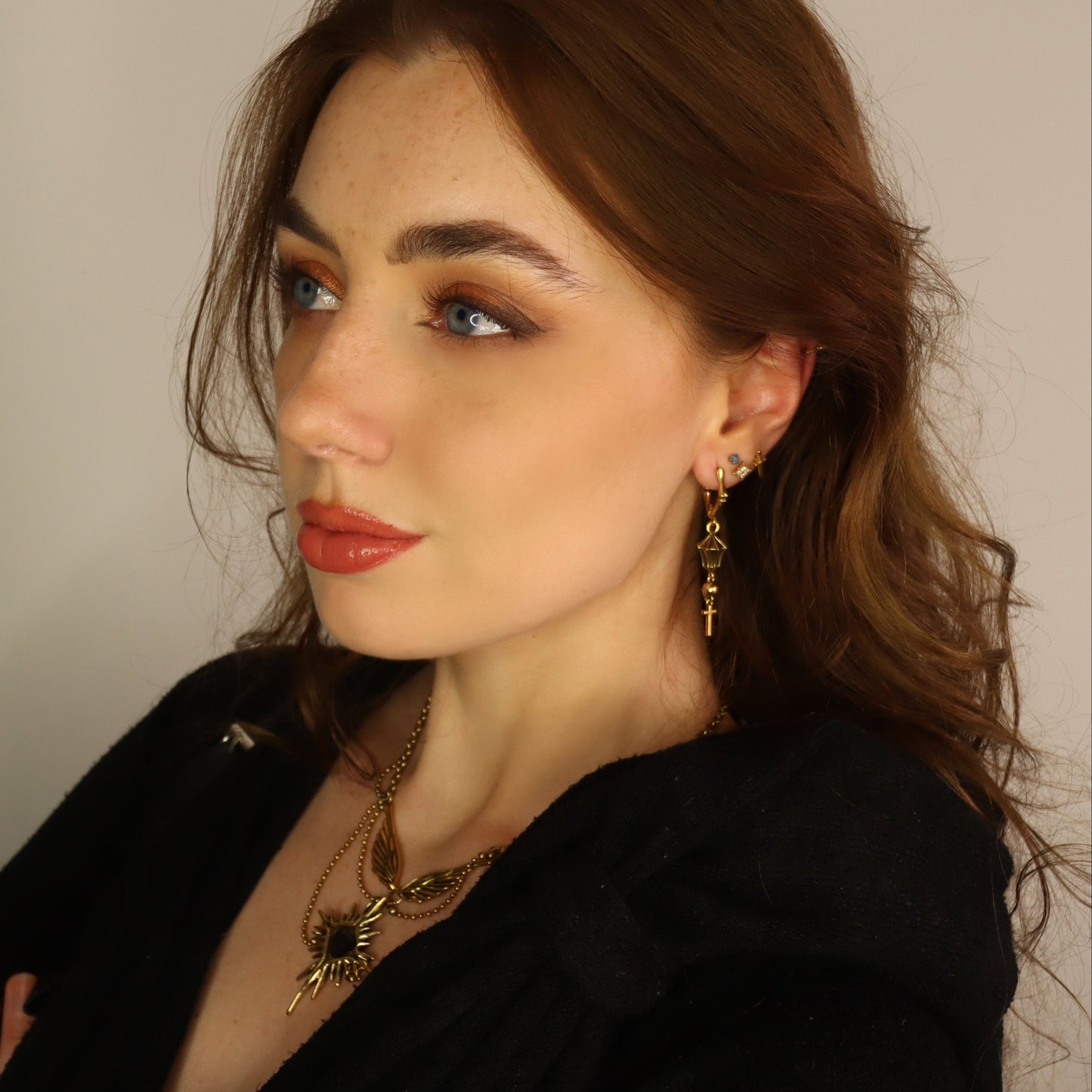 SKULL LANTERN EARRINGS
