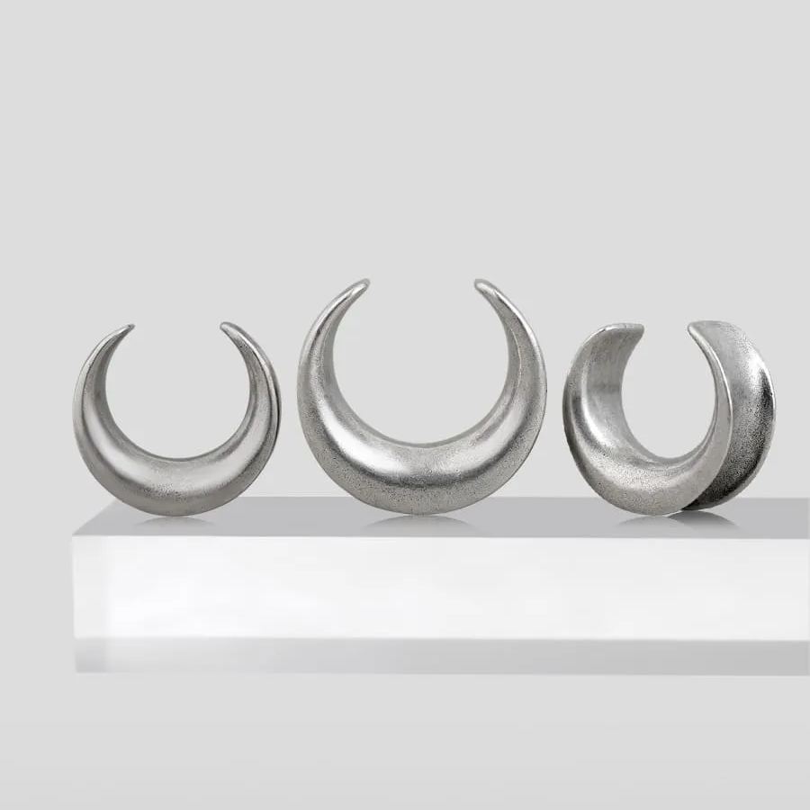 LUNAR ECLIPSE TUNNELS