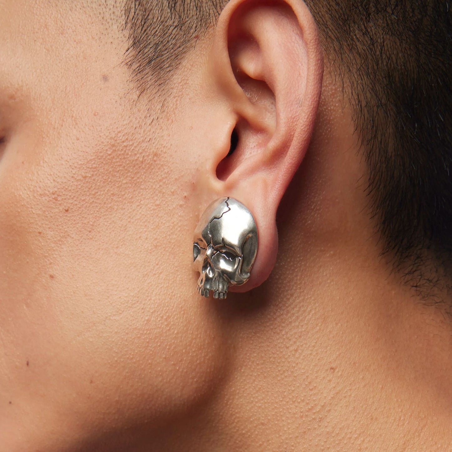 CRACKED SKULL PLUGS