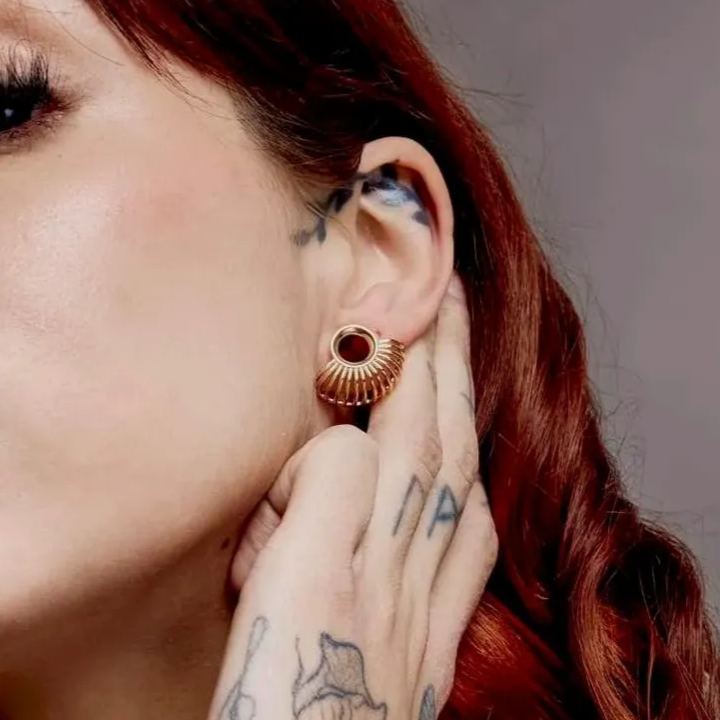 SYMMETRICAL RADIANCE TUNNELS