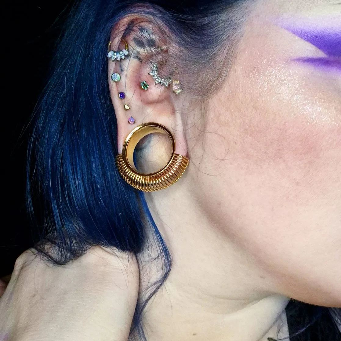 SYMMETRICAL RADIANCE TUNNELS
