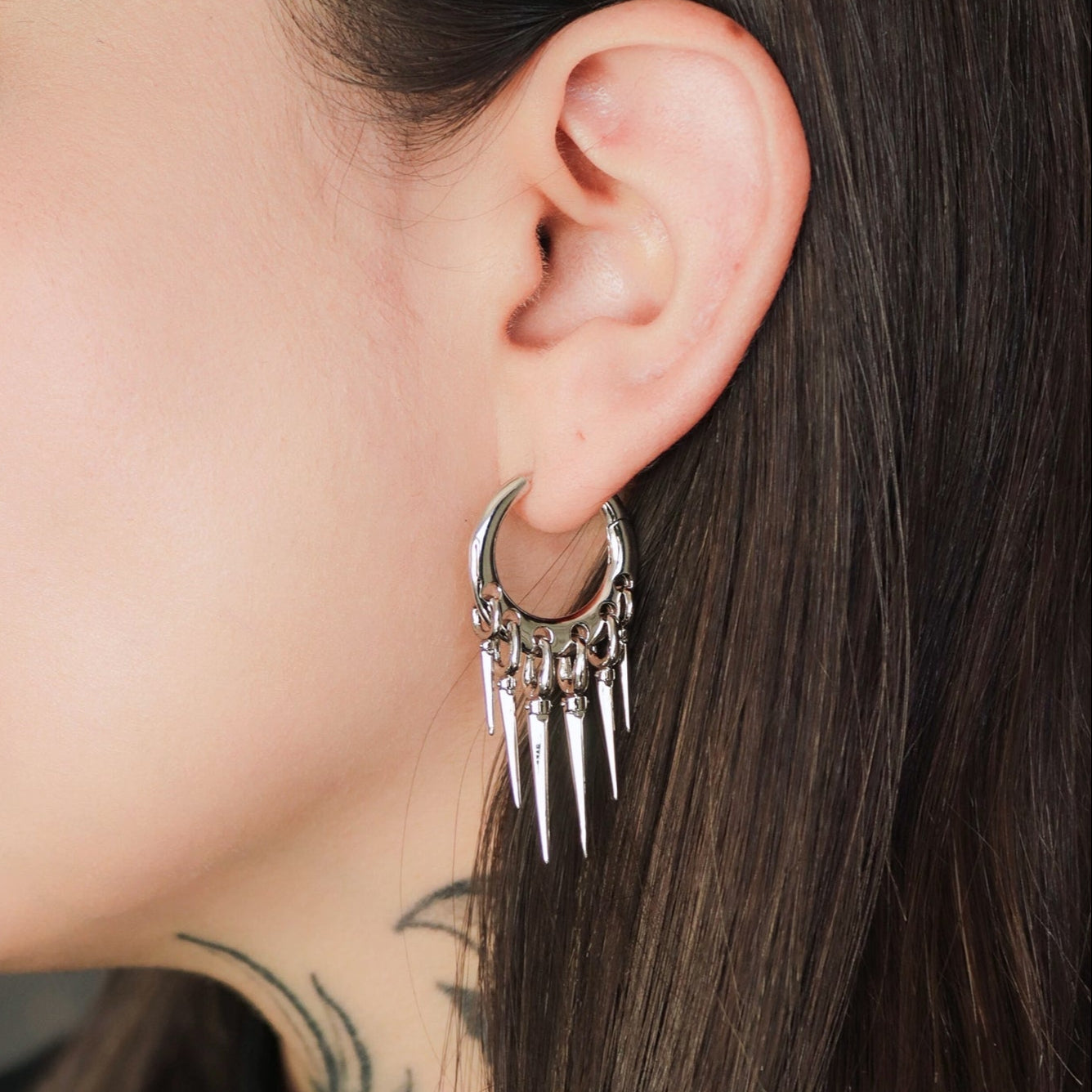 TAPERED CHIC EARRINGS